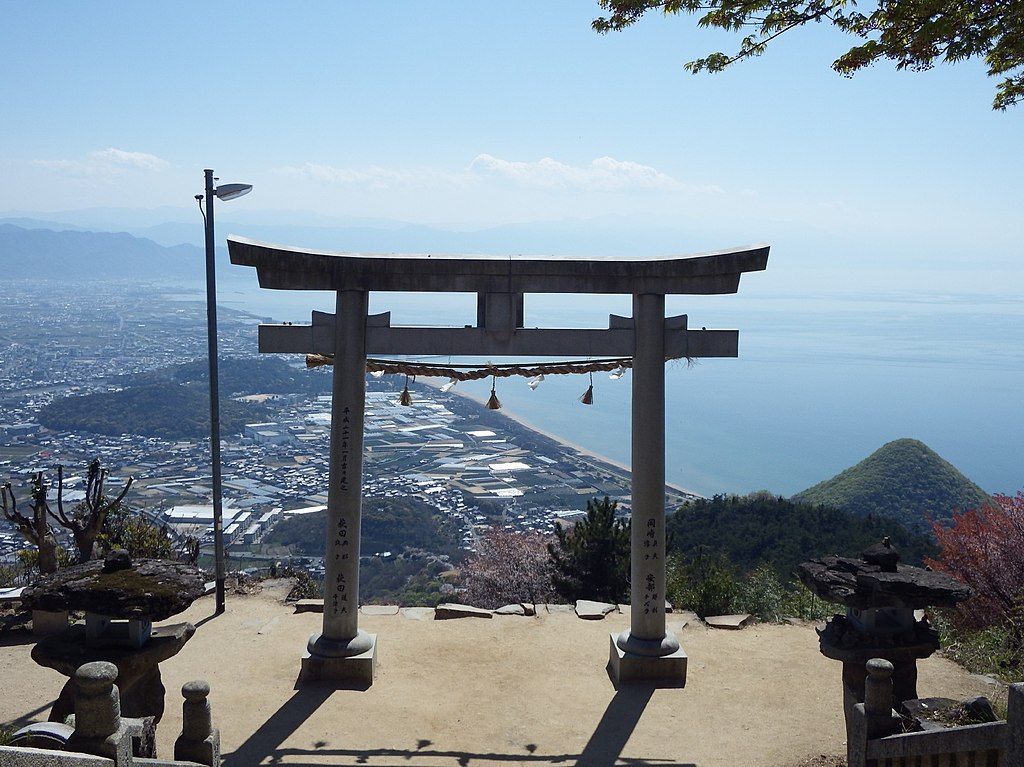 高屋神社